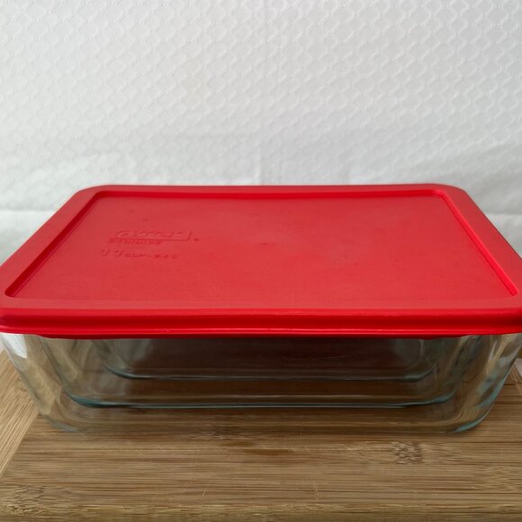 Pyrex 6pc rectangle glass storage with lids - Picture 3 of 6